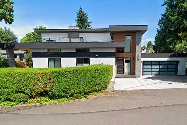 Electrician in Tukwila, WA